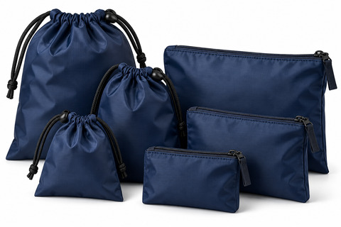 Navy Blue Nylon Bag Navy Blue Nylon Bag Provide to hold all your Nusing Kit Items;1x Stethoscope1x Manual BP Meter1x Pupil Torch1x Safety Glasses1x S/B Operating Scissor1x Digital Thermometer